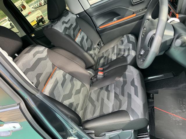 タントファンクロス衝突軽減システム　両側オートドア　禁煙車　ワンオーナー　オートＬＥＤ　レーンキープアシスト　ＬＥＤヘットライト　キーレスエントリー　スマートキ−　アルミ　セキュリティ　衝突安全ボディ　Ｗエアバック（山口県）の中古車