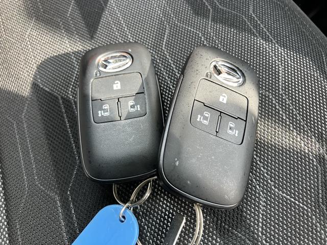 タントファンクロス衝突軽減システム　両側オートドア　禁煙車　ワンオーナー　オートＬＥＤ　レーンキープアシスト　ＬＥＤヘットライト　キーレスエントリー　スマートキ−　アルミ　セキュリティ　衝突安全ボディ　Ｗエアバック（山口県）の中古車