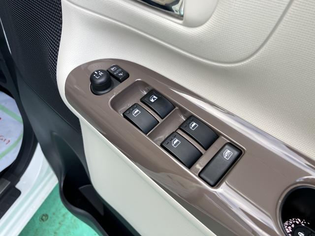 ムーヴキャンバスＧメイクアップＶＳ　ＳＡIII踏み間違え防止　ＡＨＢ　衝突安全ボディ　電動格納ミラー　ＬＥＤライト　キーフリーシステム　オートライト　セキュリティアラーム　エアバック　ＡＢＳ　プッシュスタートスマートキー　両側パワードア　１オーナ（山口県）の中古車