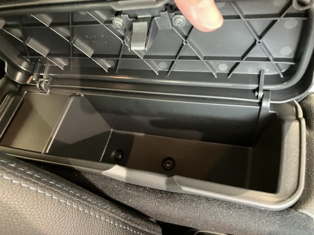 タントカスタムＸ衝突軽減Ｂ　両自動ドア　シートヒータ　電動ミラー　ＡＨＢ　車線逸脱警報装置　スマートキ−　リモコンキー　ＬＥＤライト　ワンオーナー　ＡＢＳ付　ＡＷ　運転席エアバッグ（山口県）の中古車