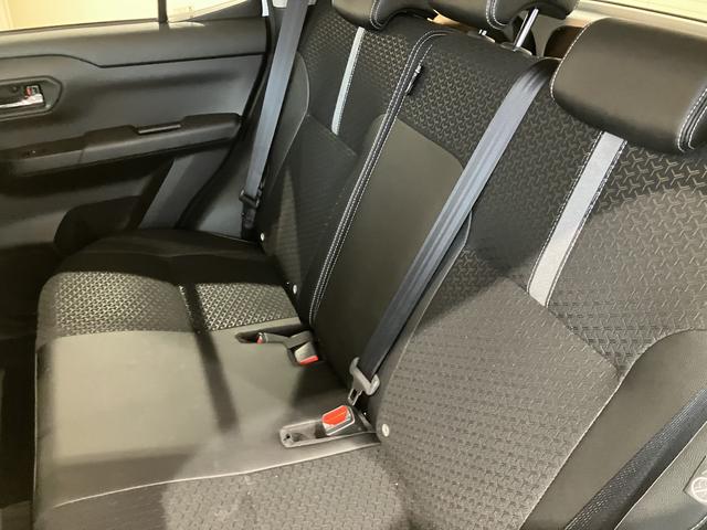 ロッキープレミアムＧ　ＨＥＶ追従式クルーズコントロール　ＵＳＢ接続　衝突被害軽減　Ｂｌｕｅｔｏｏｔｈ対応　アルミホイル　エアバッグ　オートＬＥＤ　Ｓヒーター　スマートキー　ＡＢＳ　キーフリー　３６０°モニター　ＬＫＡ（山口県）の中古車