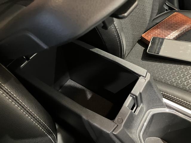 ロッキープレミアムＧ　ＨＥＶ追従式クルーズコントロール　ＵＳＢ接続　衝突被害軽減　Ｂｌｕｅｔｏｏｔｈ対応　アルミホイル　エアバッグ　オートＬＥＤ　Ｓヒーター　スマートキー　ＡＢＳ　キーフリー　３６０°モニター　ＬＫＡ（山口県）の中古車