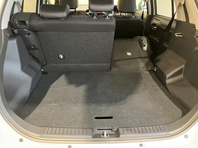 ロッキープレミアムＧ　ＨＥＶ追従式クルーズコントロール　ＵＳＢ接続　衝突被害軽減　Ｂｌｕｅｔｏｏｔｈ対応　アルミホイル　エアバッグ　オートＬＥＤ　Ｓヒーター　スマートキー　ＡＢＳ　キーフリー　３６０°モニター　ＬＫＡ（山口県）の中古車