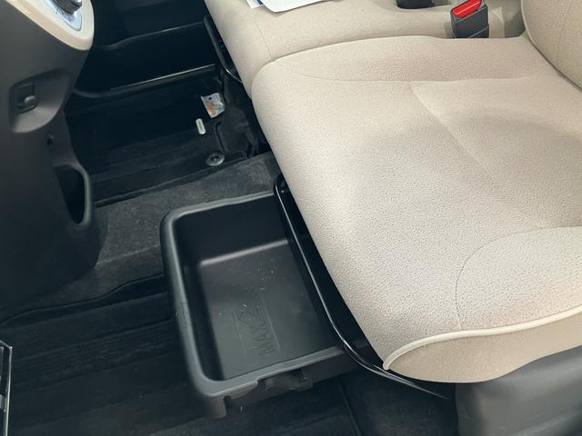 ムーヴキャンバスＧメイクアップＶＳ　ＳＡIII踏み間違え防止　ブルートゥースオーディオ　パノラミックビューモニター　カーナビ　禁煙　ＡＨＢ　ＥＴＣ車載器　ＤＶＤ　ＳＤ　シートヒータ　キーフリーシステム　ＵＳＢ接続　エアバック　ＡＢＳ　記録簿（山口県）の中古車