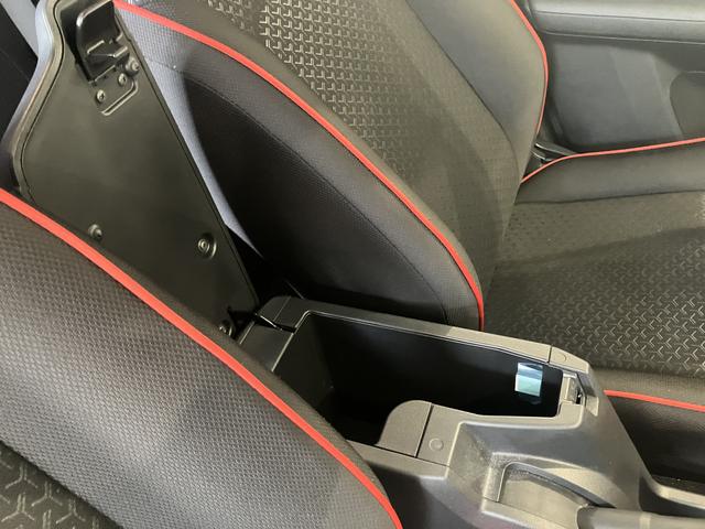 ロッキーＧパノラマモニター付き　車線逸脱警告　ブルートゥース　ＡＷ　誤発進抑制機能　タ−ボ　オートマチックハイビーム　ワンオーナー　整備記録簿　ナビ　前席シートヒーター　キーフリーシステム　禁煙　ドラレコ（山口県）の中古車