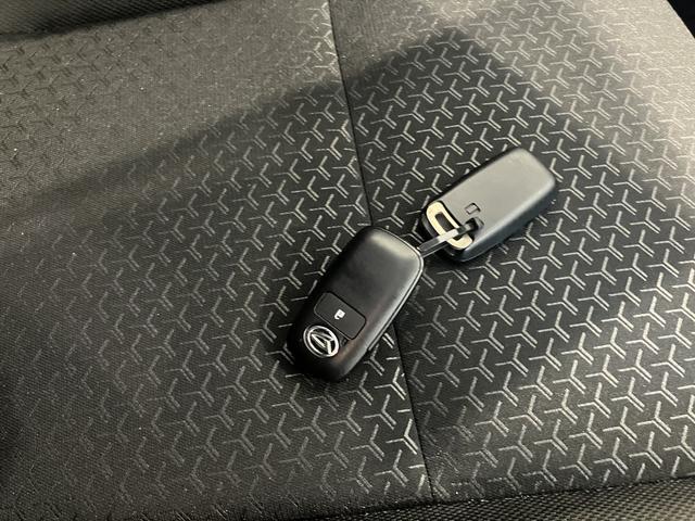 ロッキーＧパノラマモニター付き　車線逸脱警告　ブルートゥース　ＡＷ　誤発進抑制機能　タ−ボ　オートマチックハイビーム　ワンオーナー　整備記録簿　ナビ　前席シートヒーター　キーフリーシステム　禁煙　ドラレコ（山口県）の中古車
