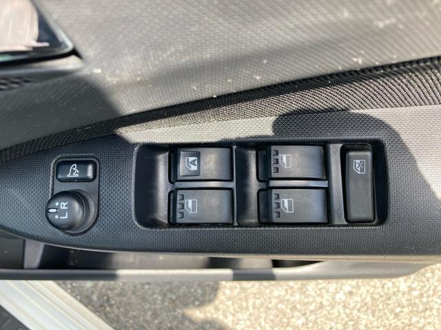 ムーヴカスタム　Ｘリミテッドナビ　バックカメラ　ＥＴＣ　プッシュボタンスタート　アイドリングストップ　アルミホイール　運転席エアバック　電動格納ドアミラー　キーレスエントリー　オートエアコン（広島県）の中古車