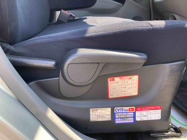 ムーヴメモリアルエディションＣＤチューナー　電動格納ドアミラー　運転席エアバック　キーレスエントリー　マニュアルエアコン　ワンオーナー　禁煙車　取扱説明書　メンテナンスノート（広島県）の中古車