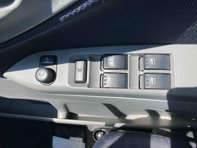 ムーヴメモリアルエディションＣＤチューナー　電動格納ドアミラー　運転席エアバック　キーレスエントリー　マニュアルエアコン　ワンオーナー　禁煙車　取扱説明書　メンテナンスノート（広島県）の中古車