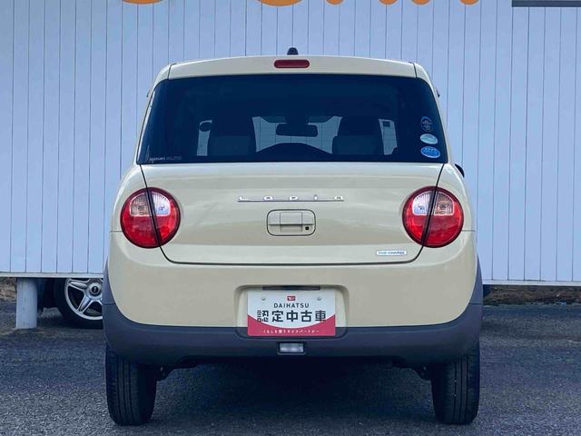 アルトラパンＬＣＤチューナー　プッシュボタンスタート　運転席シートヒーター　アイドリングストップ　電動格納ドアミラー　キーレスエントリー　マニュアルエアコン　禁煙車（広島県）の中古車