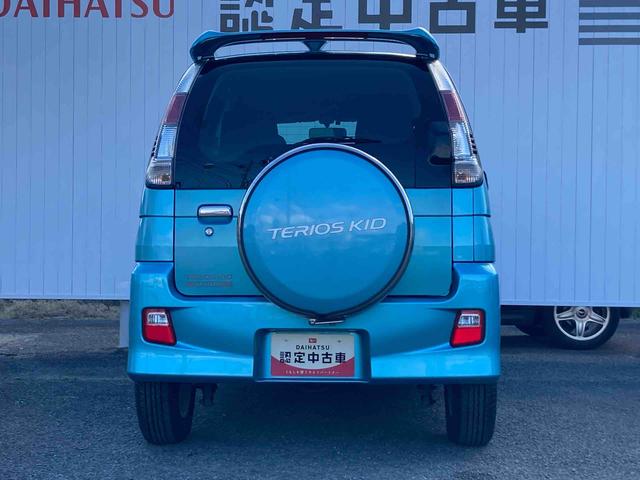 テリオスキッドカスタムＸ４ＷＤ　ターボ　１５インチタイヤ　アルミホイール　ＣＤチューナー　ＥＴＣ　電動格納ドアミラー（広島県）の中古車