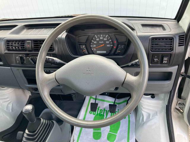 ミニキャブトラックＶＸ−ＳＥ４ＷＤ　ＭＴ　ラジオ　マニュアルエアコン　パワーステアリング（広島県）の中古車