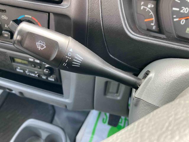 ミニキャブトラックＶＸ−ＳＥ４ＷＤ　ＭＴ　ラジオ　マニュアルエアコン　パワーステアリング（広島県）の中古車