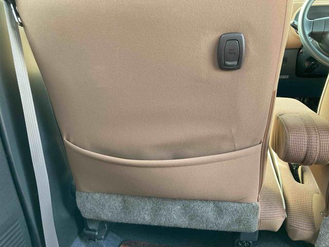 ミラココアココアプラスＸナビ　バックカメラ　ＥＴＣ　キーレスエントリー　運転席エアバック　電動格納ドアミラー　オートエアコン　ワンオーナー　禁煙車（広島県）の中古車