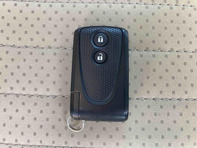 ミラココアココアプラスGナビ バックミラーにバックカメラ フォグランプ 電動格納ドアミラー オートエアコン スペアタイヤ 運転席エアバック ワンオーナー 禁煙車(広島県)の中古車