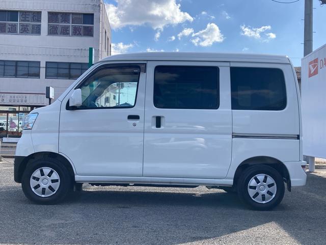 ハイゼットカーゴクルーズＳＡIII４ＷＤ　ＭＴ　ＤＶＤプレイヤー　バックカメラ　衝突被害軽減システム　両側スライドドア　電動格納ドアミラー　フォグランプ　アイドリングストップ　クリアランスソナー　マニュアルエアコン（広島県）の中古車