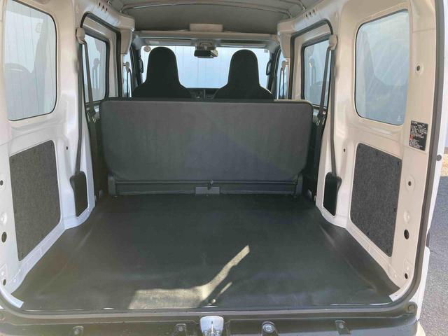 ハイゼットカーゴＤＸ【保証：１２ヶ月、距離無制限】　衝突被害軽減システム　クリアランスソナー　アイドリングストップ　ラジオ　両側スライドドア　オートライト　マニュアルエアコン（広島県）の中古車