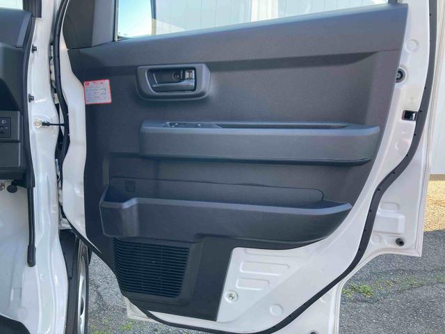 ハイゼットカーゴＤＸ【保証：１２ヶ月、距離無制限】　衝突被害軽減システム　クリアランスソナー　アイドリングストップ　ラジオ　両側スライドドア　オートライト　マニュアルエアコン（広島県）の中古車