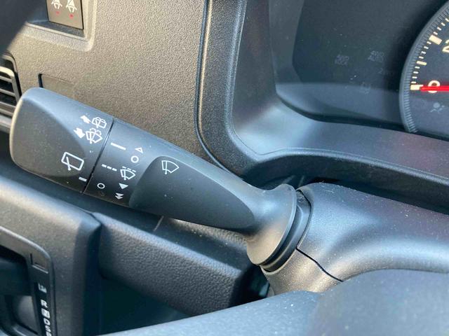 ハイゼットカーゴＤＸ【保証：１２ヶ月、距離無制限】　衝突被害軽減システム　クリアランスソナー　アイドリングストップ　ラジオ　両側スライドドア　オートライト　マニュアルエアコン（広島県）の中古車