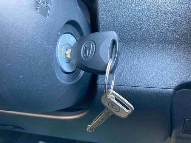 ハイゼットカーゴＤＸ【保証：１２ヶ月、距離無制限】　衝突被害軽減システム　クリアランスソナー　アイドリングストップ　ラジオ　両側スライドドア　オートライト　マニュアルエアコン（広島県）の中古車