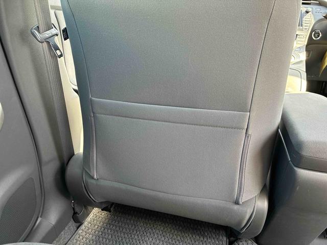 プリウスＳハイブリッド　ナビ　バックカメラ　ＥＴＣ　プッシュボタンスタート　アルミホイール　電動格納ドアミラー　キーレスエントリー　フォグランプ（広島県）の中古車