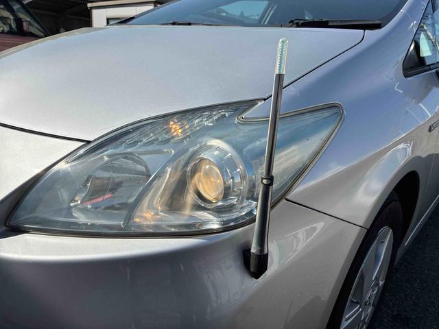 プリウスＳハイブリッド　ナビ　バックカメラ　ＥＴＣ　プッシュボタンスタート　アルミホイール　電動格納ドアミラー　キーレスエントリー　フォグランプ（広島県）の中古車