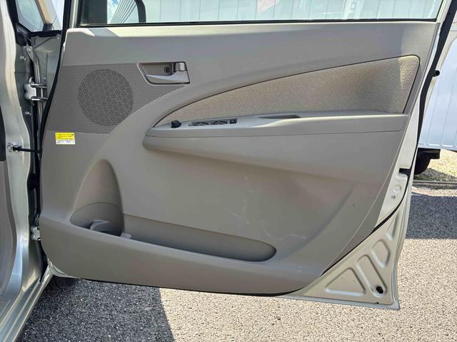 ムーヴＬ　ＳＡ福祉車両　フロントシートリフト　衝突被害軽減システム　ＣＤチューナー　アイドリングストップ　電動格納　マニュアルエアコン（広島県）の中古車