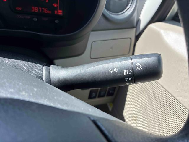 ムーヴＬ　ＳＡ福祉車両　フロントシートリフト　衝突被害軽減システム　ＣＤチューナー　アイドリングストップ　電動格納　マニュアルエアコン（広島県）の中古車