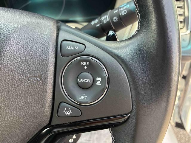 ヴェゼルハイブリッドＺ・ホンダセンシングオートエアコン　電動格納ドアミラー　ナビ　バックカメラ　ＥＴＣ　ＬＥＤヘッドライト　フォグランプ　プッシュボタンスタート　電子パーキング　クルーズコントロール　衝突被害軽減システム　アルミホイール（広島県）の中古車