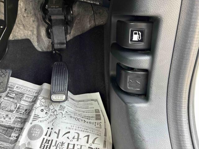 ヴェゼルハイブリッドＺ・ホンダセンシングオートエアコン　電動格納ドアミラー　ナビ　バックカメラ　ＥＴＣ　ＬＥＤヘッドライト　フォグランプ　プッシュボタンスタート　電子パーキング　クルーズコントロール　衝突被害軽減システム　アルミホイール（広島県）の中古車