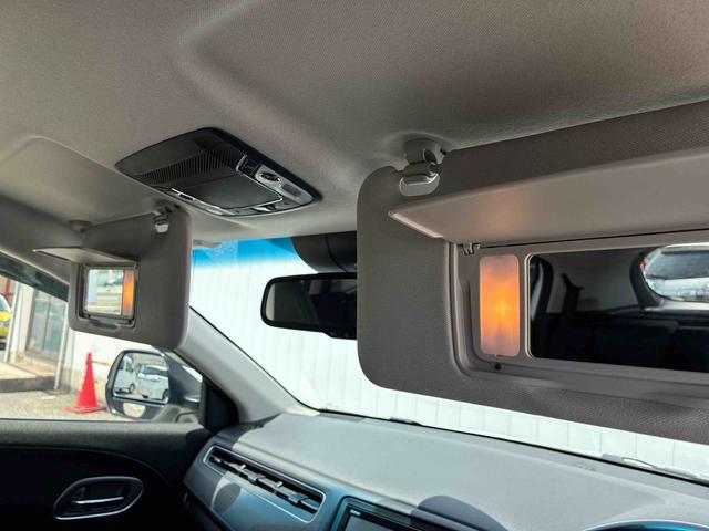 ヴェゼルハイブリッドＺ・ホンダセンシングオートエアコン　電動格納ドアミラー　ナビ　バックカメラ　ＥＴＣ　ＬＥＤヘッドライト　フォグランプ　プッシュボタンスタート　電子パーキング　クルーズコントロール　衝突被害軽減システム　アルミホイール（広島県）の中古車
