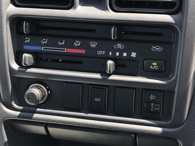 ＮＴ１００クリッパートラックＤＸ４ＷＤ　　ＭＴ車　ＡＢＳ　社外アルミ　禁煙車　記録簿　認定中古車（島根県）の中古車