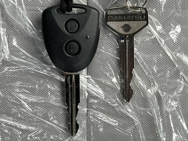 ミライースＬ　ＳＡIIIコーナーセンサー　キーレスエントリー　禁煙車　記録簿　認定中古車　レーンアシスト　オートマチックハイビーム　衝突回避支援システム搭載車（島根県）の中古車