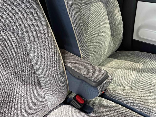 ムーヴキャンバスストライプスGツートンカラー LEDヘッドライト 運転席/助手席シートヒーター 両側パワ−スライドドア レーンアシスト(島根県)の中古車