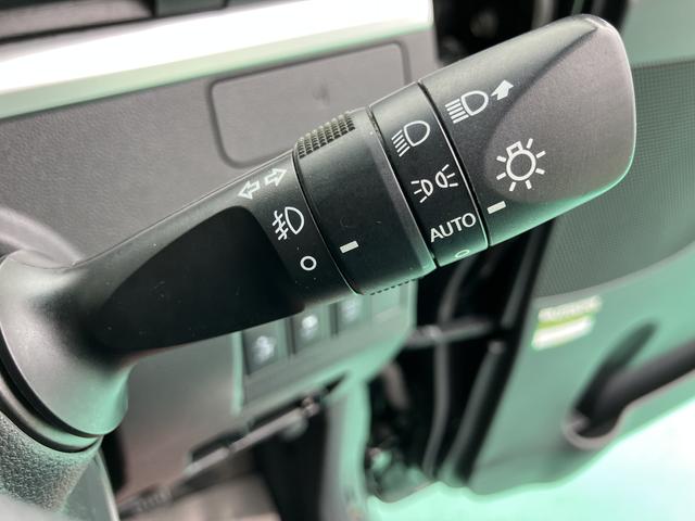 タントカスタムＲＳ　トップエディションＳＡII両側パワードア　前後誤発進抑制　キーフリーシステム　ＬＥＤヘッドライト　ターボ　スマートキー　アルミ　電動格納ドアミラー　オートライト　ナビ　レーンアシスト　盗難防止システム　Ｗエアバック　エアバック（山口県）の中古車