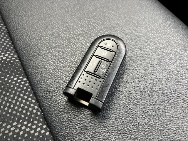 タントカスタムＲＳ　トップエディションＳＡII両側パワードア　前後誤発進抑制　キーフリーシステム　ＬＥＤヘッドライト　ターボ　スマートキー　アルミ　電動格納ドアミラー　オートライト　ナビ　レーンアシスト　盗難防止システム　Ｗエアバック　エアバック（山口県）の中古車