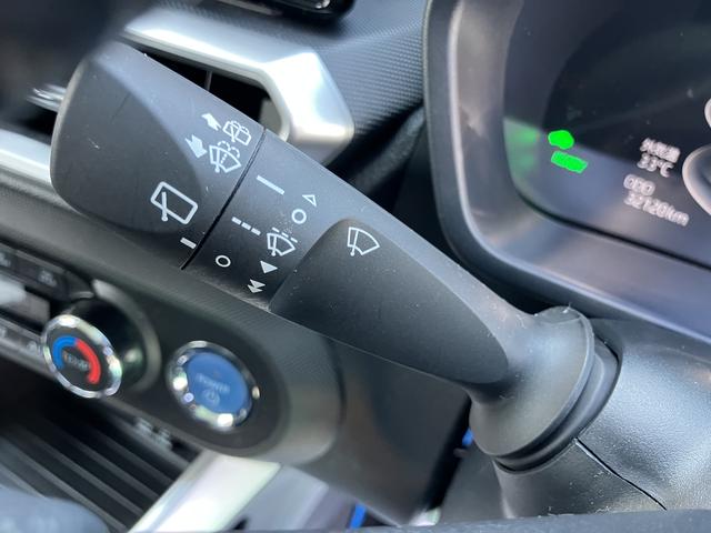 ロッキープレミアムＧ　ＨＥＶ電動格納式ドアミラー　衝突被害軽減　盗難防止　衝突安全ボディ　ナビ付　アルミホイル　ＬＥＤライト　ＥＴＣ付　エアバッグ　オートＬＥＤ　記録簿　１オーナー　アイドリングストップ　ＡＢＳ　キーフリー　禁煙（山口県）の中古車