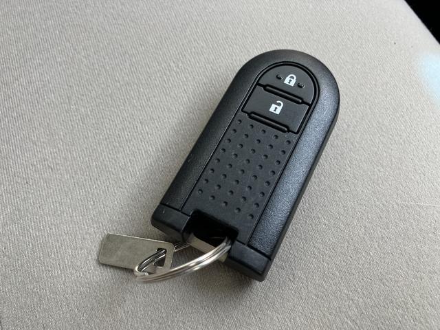 ムーヴＸ　ＳＡIIIセキュリティアラーム　電動格納式ドアミラー　ハイビームアシスト　アルミホイール　禁煙車　オートライト　スマートキー　ワンオーナー　衝突安全ボディ　エアバック　ＡＢＳ　ダブルエアバック　アイドリングＳ（山口県）の中古車