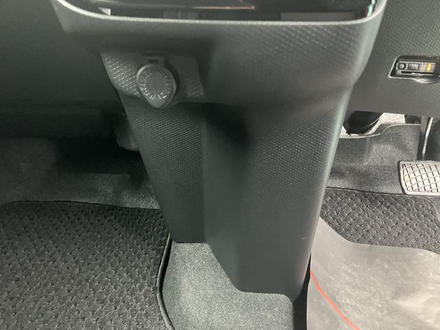 タントカスタムＲＳ両側パワスライドドア　レーンキープＡ　ＩＳＴＯＰ　オートミラー　オートＬＥＤ　ターボエンジン　ナビ付き　ＬＥＤライト　１オーナー　キーフリー　セキュリティ　安全ボディー　アルミホイール　ＡＢＳ（山口県）の中古車