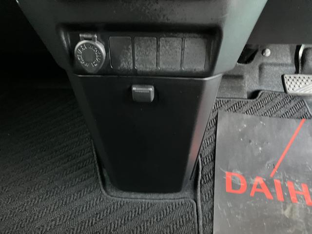 トールカスタムＧ　ターボ両側パワスラドア　衝突回避支援ブレーキ機能　ＬＫＡ　ＬＥＤライト　Ｉ−ＳＴＯＰ　電動格納ミラー　ＴＶ　キーフリーシステム　アルミ　オートライト　ターボエンジン　盗難防止システム　スマートキー　ＡＢＳ（山口県）の中古車