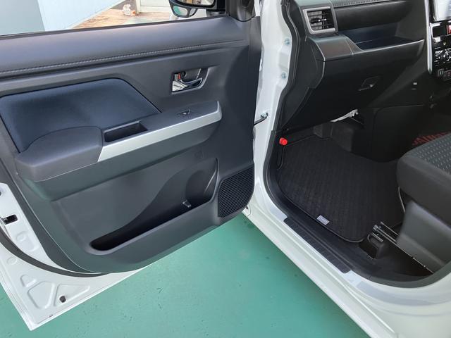 トールカスタムＧ　ターボ両側パワスラドア　衝突回避支援ブレーキ機能　ＬＫＡ　ＬＥＤライト　Ｉ−ＳＴＯＰ　電動格納ミラー　ＴＶ　キーフリーシステム　アルミ　オートライト　ターボエンジン　盗難防止システム　スマートキー　ＡＢＳ（山口県）の中古車