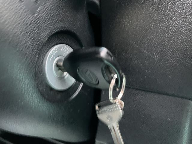 ハイゼットカーゴデッキバンＧエアバッグ　パートタイム４ＷＤ　ナビ　ＡＢＳ　１オナ（山口県）の中古車