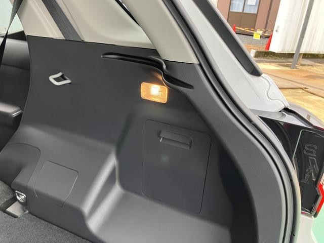 ロッキープレミアムＧ　ＨＥＶ（山口県）の中古車