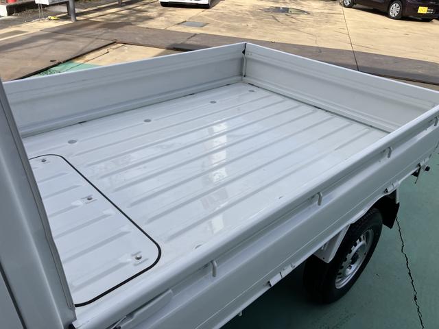 ハイゼットトラックスタンダードパワステ付　切替式４ＷＤ　エアコン付　シングルエアバッグ　ＡＢＳ　エコアイドル　衝突回避支援ブレーキ機能　安全ボディ　助手席エアバッグ　オートマチックハイビーム　レーンキープ（山口県）の中古車