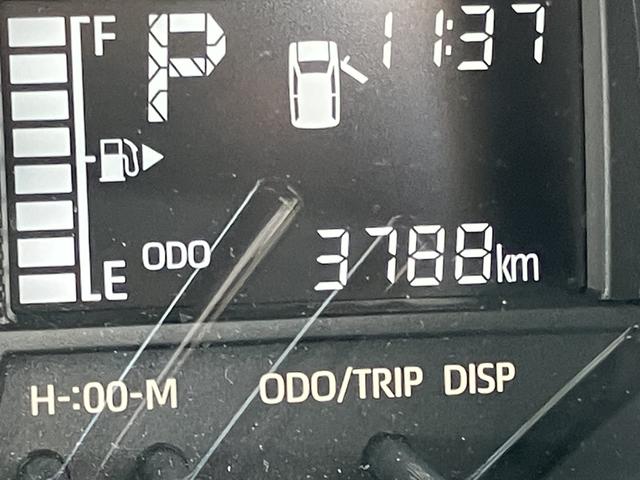 ハイゼットトラックスタンダードパワステ付　切替式４ＷＤ　エアコン付　シングルエアバッグ　ＡＢＳ　エコアイドル　衝突回避支援ブレーキ機能　安全ボディ　助手席エアバッグ　オートマチックハイビーム　レーンキープ（山口県）の中古車