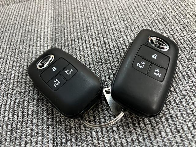 ムーヴキャンバスストライプスＸスマートキ　キーフリー　ＡＢＳ　エアバック（山口県）の中古車