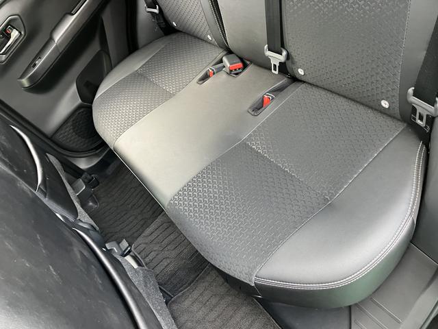 ロッキープレミアムＧ　ＨＥＶキーフリーシステム　アルミホイール　スマートキー　ＡＢＳ　エアバック（山口県）の中古車