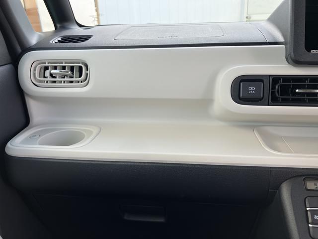 ムーヴキャンバスストライプスＧ車線逸脱　運転席助手席エアバッグ　アイスト　インテリキー　イモビライザー　衝突安全ボディ　キーフリー　ＬＥＤライト　エアバック　オートハイビーム　オートライト　ＡＢＳ　ハンズフリー両側電動ドア（山口県）の中古車