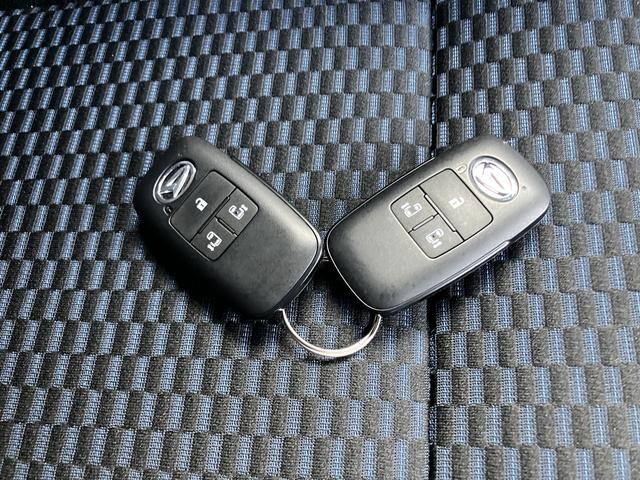 タントカスタムＲＳ両自動ドア　アイドリングストップ機能　キーフリーキー　車線逸脱　助手席エアバック　安全ボディ　タ−ボ　ＬＥＤヘットライト　オートＨビーム　Ａライト　盗難防止　ＡＢＳ　アルミホイール　エアバック（山口県）の中古車