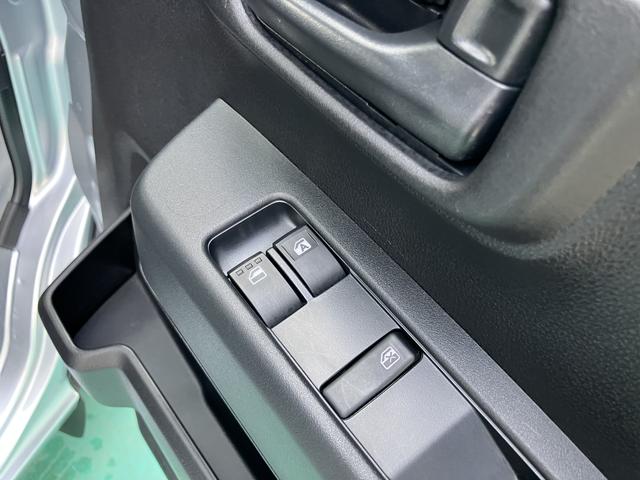 ハイゼットカーゴＤＸ運転席エアバッグ　ＡＢＳ　アイドリングストップ車　盗難防止システム　安全ボディ　両側スライドドア　デュアルエアバッグ　オートライト　オートマチックハイビーム　レーダーブレーキサポート　車線逸脱（山口県）の中古車